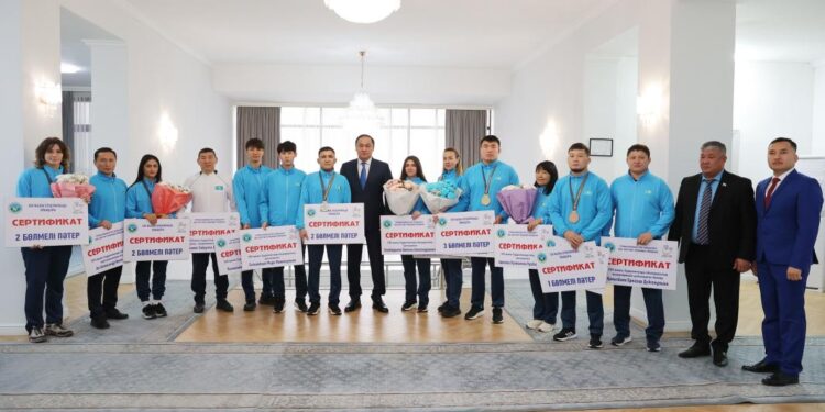 XXV жазғы Сурдлимпиада ойындарының жеңімпаздарына пәтер сертификаты табысталды