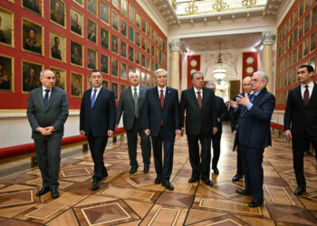 Президент Санкт-Петербургтегі Мемлекеттік Эрмитажға барды
