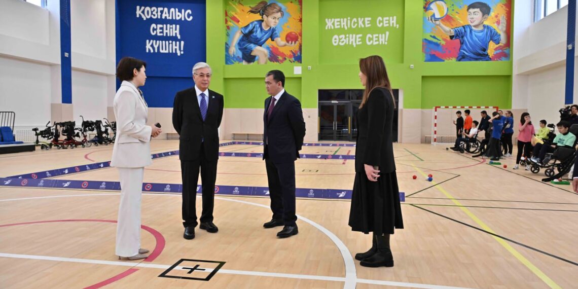 Президент Инклюзивті спорт орталығын аралап көрді