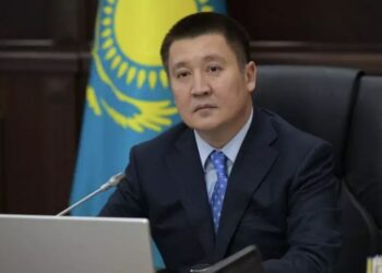 Павлодар облысы әкімінің әпкесі сотқа тартылды шенеунік пікір білдірді