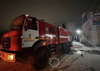 Елордадағы үш қабатты жатақханада өрт шықты