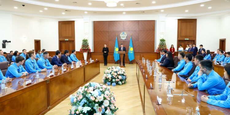 Президент атынан сурдспортшылар марапатталды