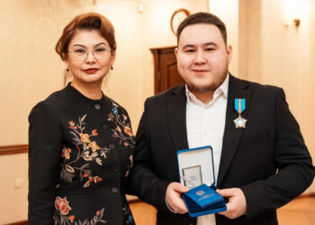 «Грэмми» жүлдесінің иегері Иманбек Зейкенов «Құрмет» орденін еншіледі