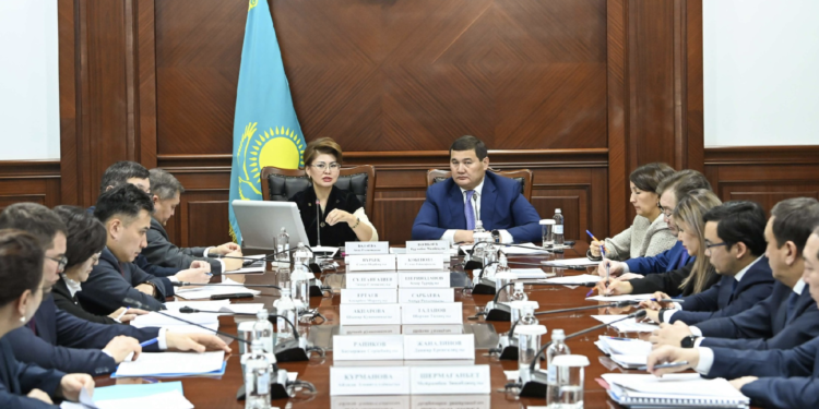 Балаева мен Нәлібаев Қызыорда өңірін даму бойынша жиын өткізді