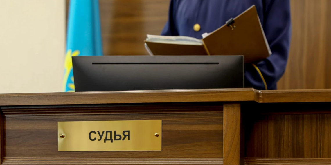 Шуда марихуана сатпақ болғандар 11 жылға сотталды