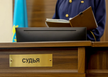 Шуда марихуана сатпақ болғандар 11 жылға сотталды