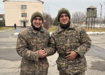 Ағайынды Ибрагимовтер әскер қатарында