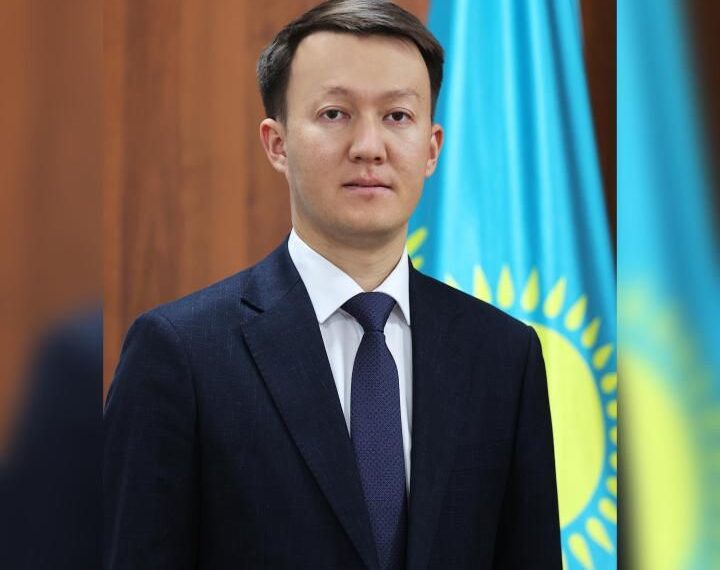 Жамбылдық мемлекеттік қызметші Сенат жанындағы Талдау мектебіне жолдама алды