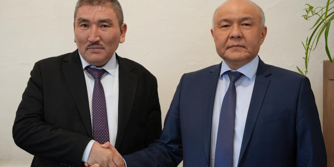 Ақын Есет Досалы бас редоктор атанды