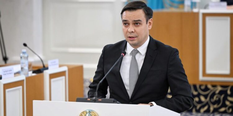 Жүргізілген жұмыс пен талқылаудың кеңдігі жаңа Конституция жобасын бүкілхалықтық референдумға шығаруға мүмкіндік береді – Артур Ластаев