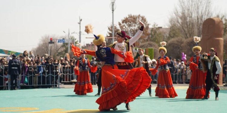 Таразда Наурыз думаны дүркіреп өтті