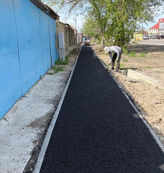 Таразда Асанбай Асқаров көшесі жаңғыртудан өткізілуде