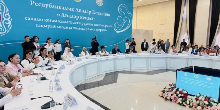 Таразда халықаралық деңгейдегі аналар форумы ұйымдастырылды
