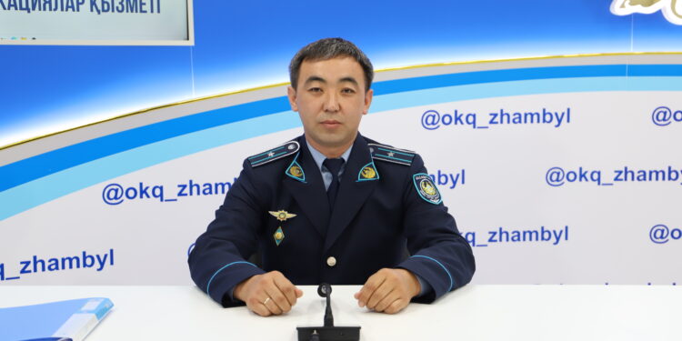 Жамбылдық полицейлер ата-аналарға өз міндеттерін есіне салды