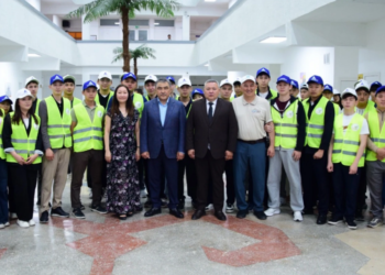 ҚазҰСШИУ жастары министрмен еркін форматта сұхбаттасты