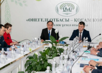 Таразда «Өнегелі отбасы – қоғам көркі» тақырыбында дөңгелек үстел өтті