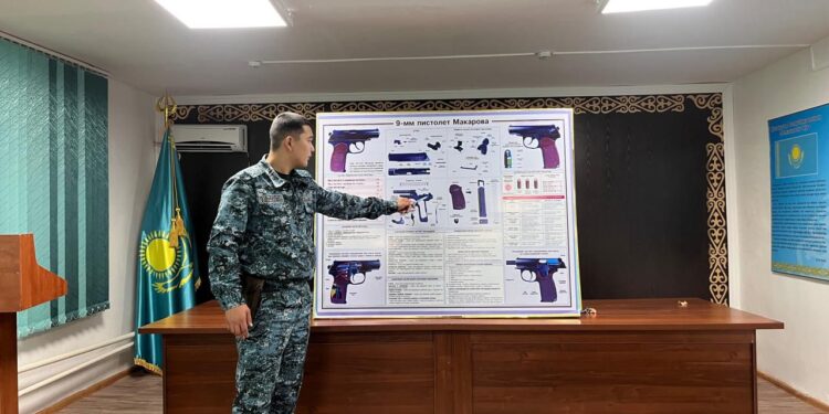 №67 мекемесінде атыс қаруын қолдану тәртібі бойынша кеңейтілген нұсқамалық сабақ өткізілді