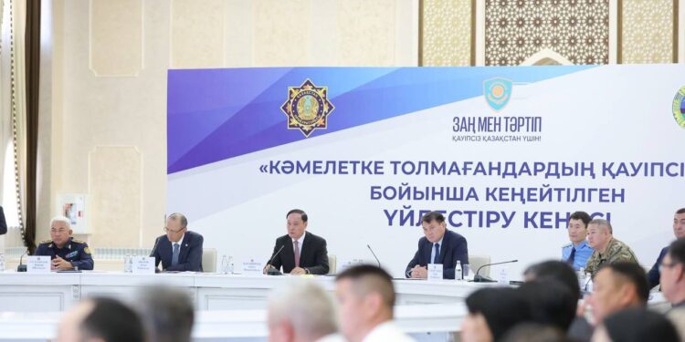 Жамбылда балалар қауіпсіздігі бойынша кеңес отырысы өтті
