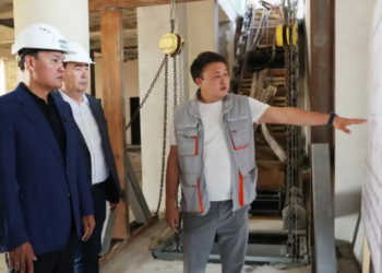Ербол Қарашөкеев Тараздағы әлеуметтік және инфрақұрылымдық нысандардағы құрылыс барысын тексерді