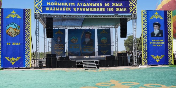 Мойынқұмда ауданның 60 жылдығы мен Жаз-Атаның 130 жылдығына арналған мереке өтті
