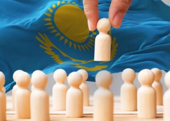 «Құрметті азамат» атағы кімдерге және қалай беріледі