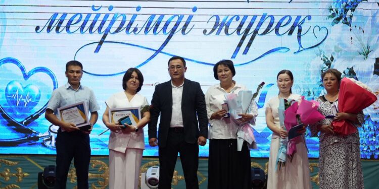 Мойынқұмда Медицина қызметкерлері күніне арналған салтанатты шара