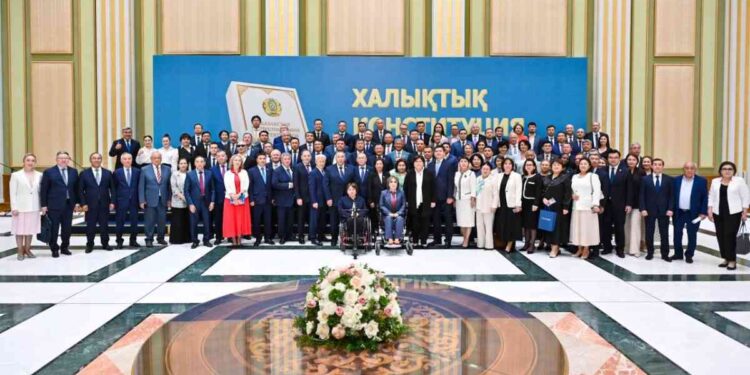Жаңа Ата Заң: орнықты дамудың құқықтық негізі
