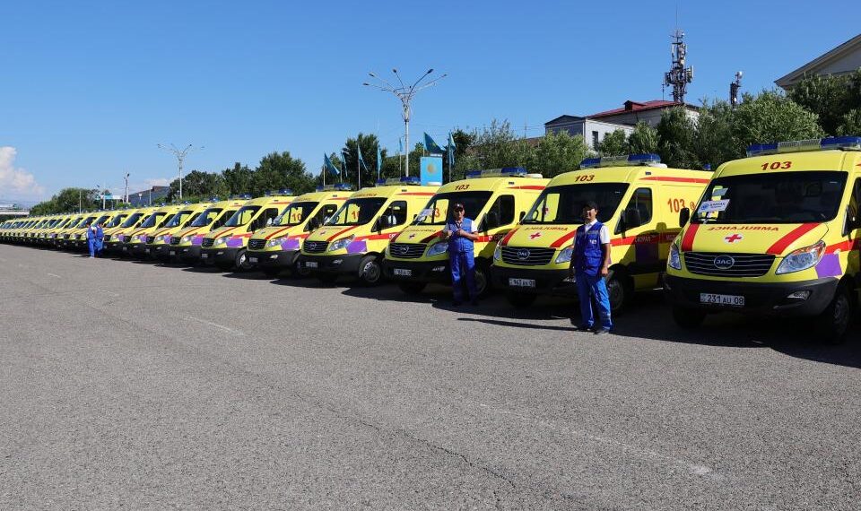 Жамбылда жедел жәрдем автопаркі 60 жаңа көлікпен толықты