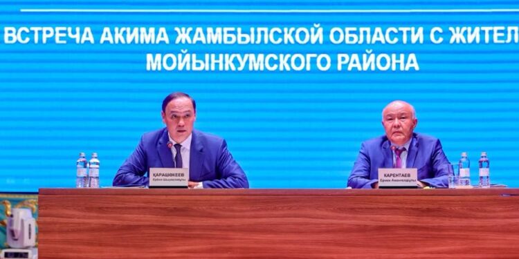 Ербол Қарашөкеев Мойынқұм ауданының тұрғындарымен кездесті