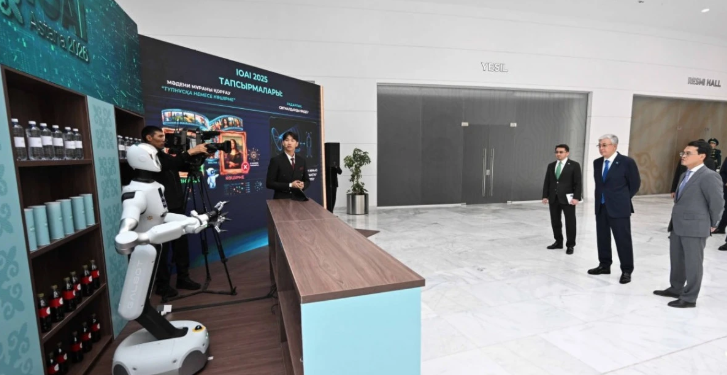 Президент Жасанды интеллект бойынша олимпиаданың жұмысымен танысты