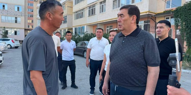 Бақытжан Орынбеков Жібек жолы ауданының санитарлық тазалық жұмыстарын тексерді