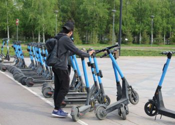 Қазақстанда электрсамокаттардың тротуармен жүруіне тыйым салынды