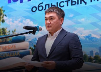 ЖИ көмекшіден авторлық әдістемеге дейін: Жамбыл облысының педагогтері өз әзірлемелерін таныстырды