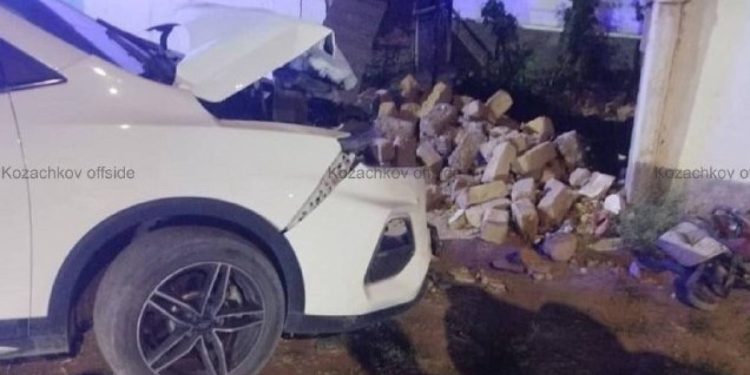 Арыста мас күйде жүкті әйел мен 2 баласын қағып өлтірген мұғалімге қатысты үкім шықты