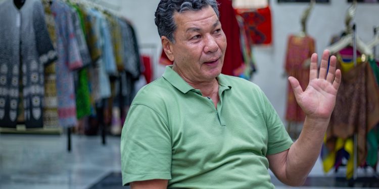 Айдархан Қалиев, дизайнер, «Aspara» брендінің негізін қалаушы: «Бір көйлекті сапалы етіп шығару үшін мың рет толғанамын»