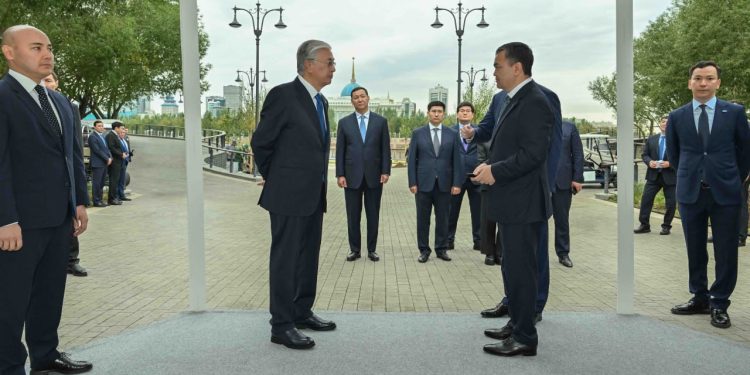 Президент Астана әкіміне ғимараттардың қабырғасына граффити салатын адамдарға қатысты қатаң шара қолдануды тапсырды