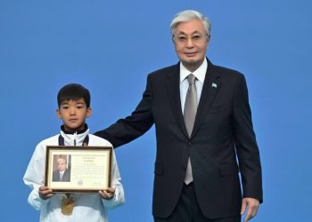 Президент VI Дүниежүзілік көшпенділер ойындарына үлес қосқан бір топ азаматқа мемлекеттік наградалар табыстады