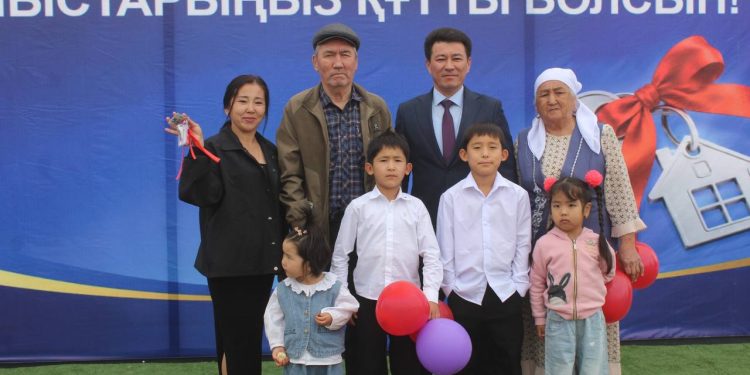 Тұрар Рысқұлов ауданында жаңа үйлер беріліп, 2 млрд теңгеге тарихи Түрксіб вокзалы жаңғыртылды