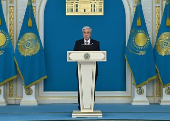 Тоқаев ұстаздарға үндеу жасап, білім саласындағы басты міндетті атады