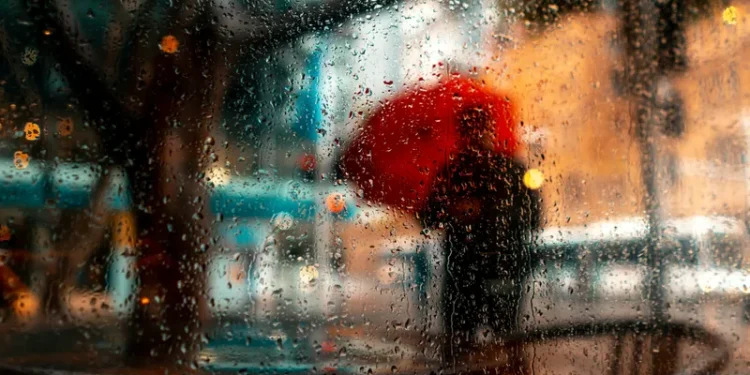 Қазақстанда қай өңірлерде қар жауып, үсік түседі: 6 қазанға арналған ауа райы болжамы